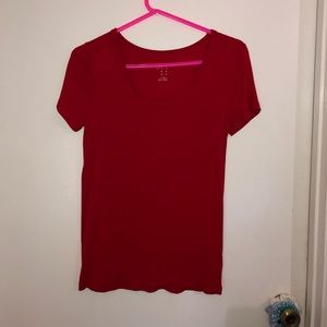 Red basic loose tee